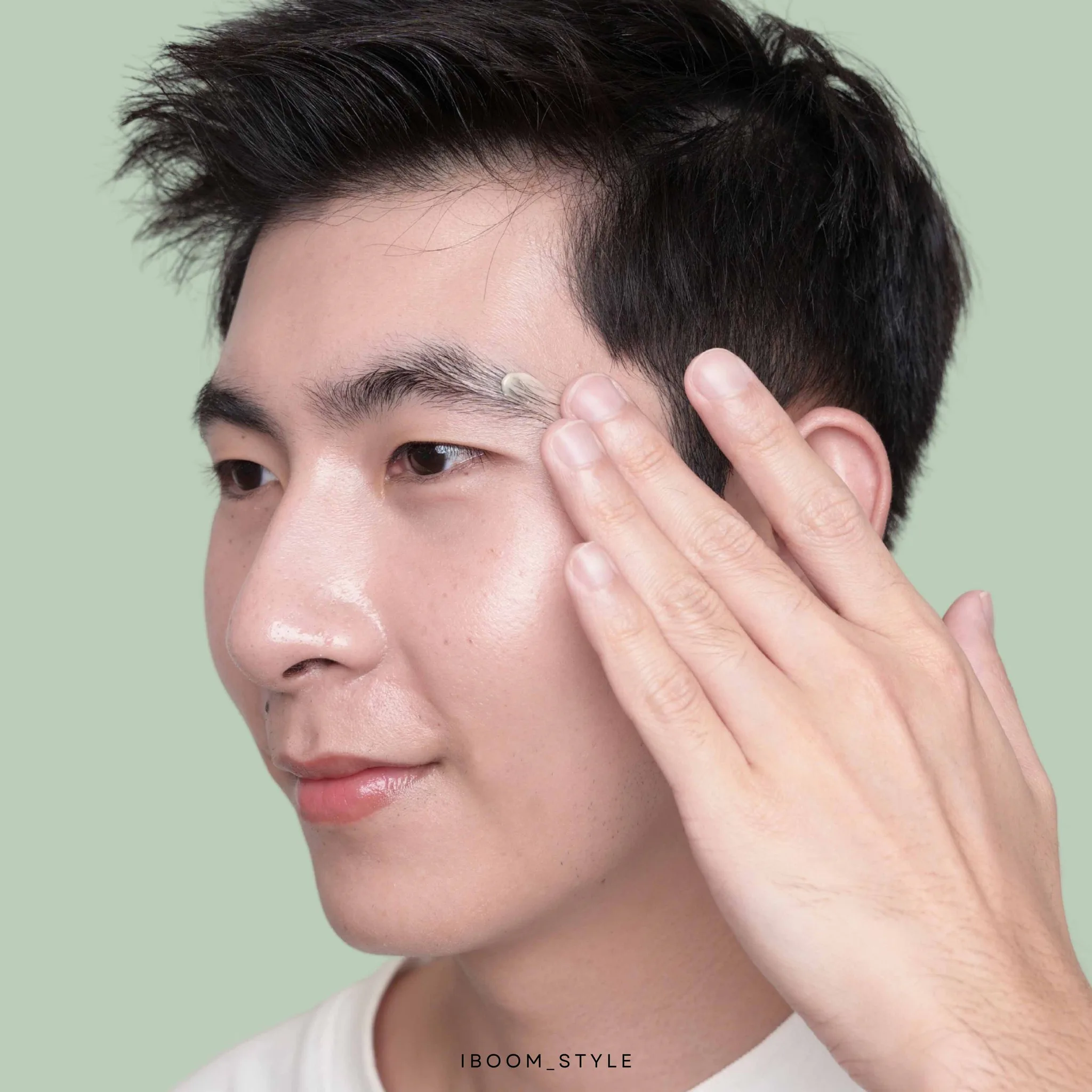 မျက်ခုံးပါးနူးနေသူတွေ AloEx Cute Eyebrow Nourishing Cream ကို စဉ်းစားသင့်ပါတယ် ပြဿနာ မဖြစ်ခင်ကတည်းက ကြိုတင်ဆေးလိမ်းလို့ ရပြီး မျက်ခုံးရင်းများ ခိုင်မာပြီး ချိုးကျမှုကို ထပ်မလုပ်ဖို့ ကာကွယ်ပေးပါတယ် — AloEx ဆံပင်ကြွေမှု ရပ်တန့်ပြီး ဆံပင်ပါးမှု ပြေပျောက်ကာ ဆံပင်သစ်တွေ ပေါက်ပေးပါတယ်